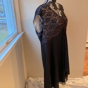 connected woman l Black Lace Dress l 22W l Formal